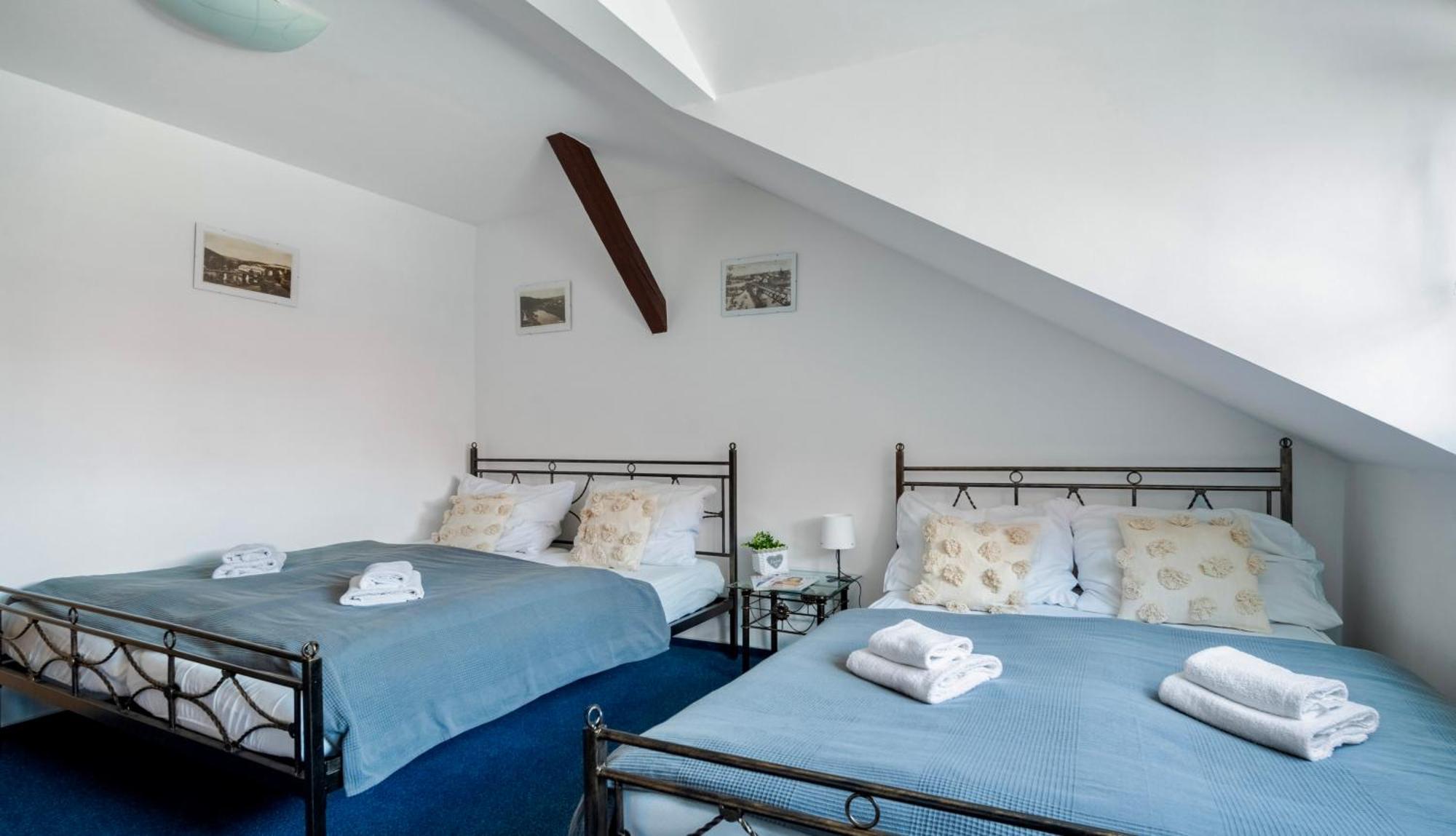 Hotel Ostende Chocerady Luaran gambar