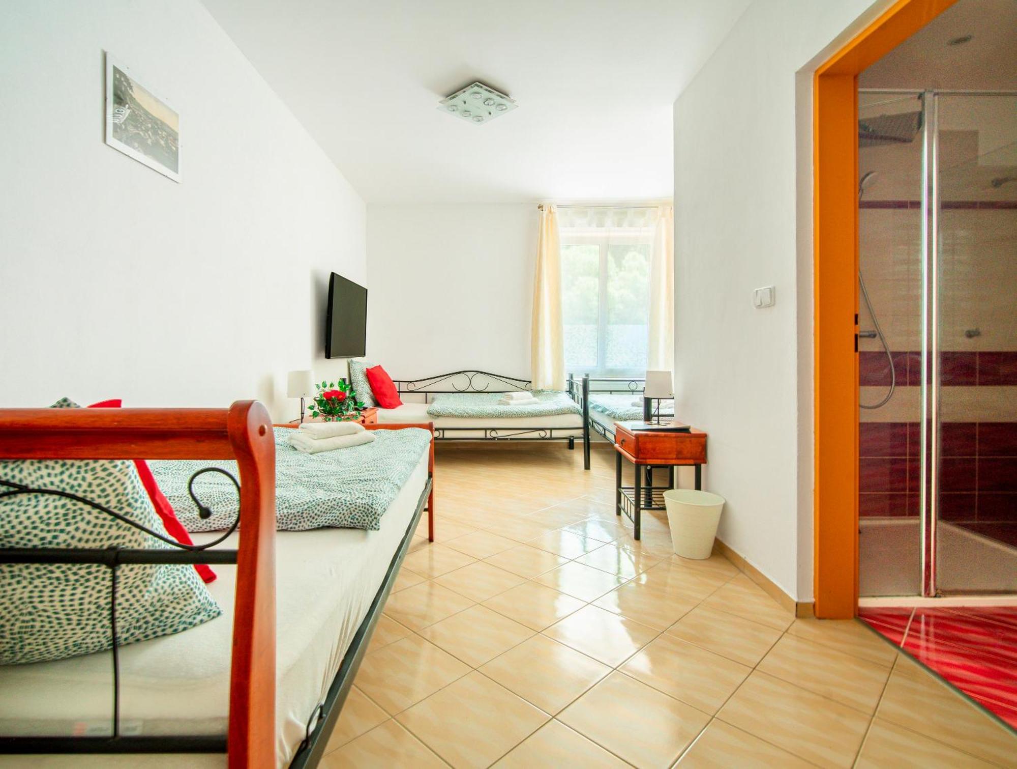 Hotel Ostende Chocerady Luaran gambar