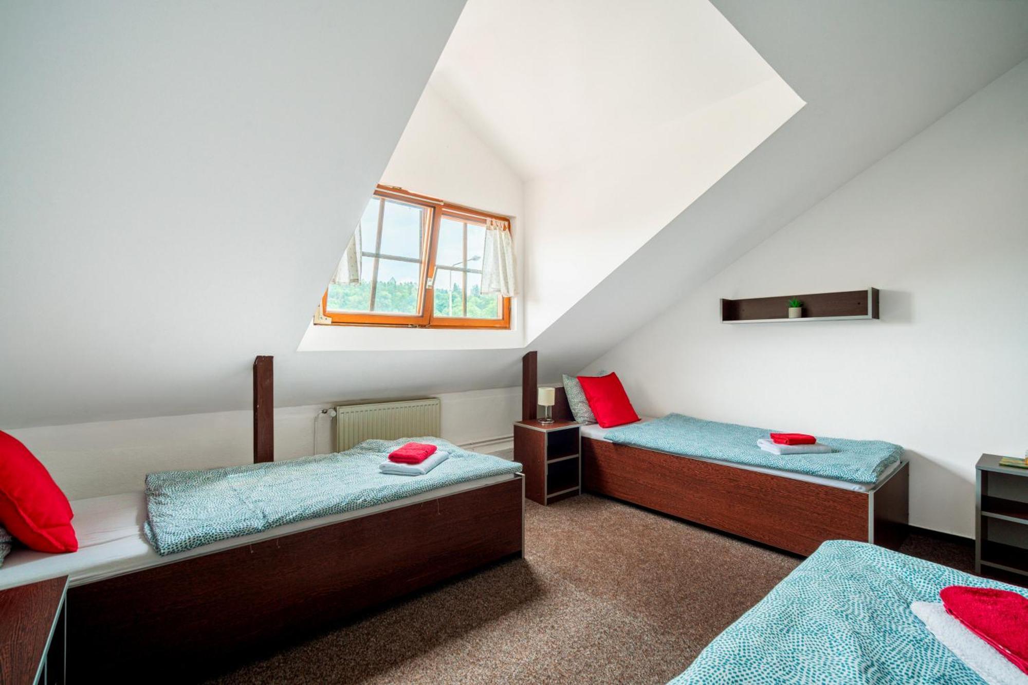 Hotel Ostende Chocerady Luaran gambar